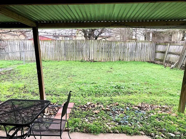 1121 University Oaks Blvd — Photo 20