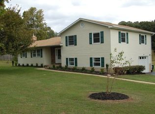 7994 Blooms Rd, Manassas, VA 20111