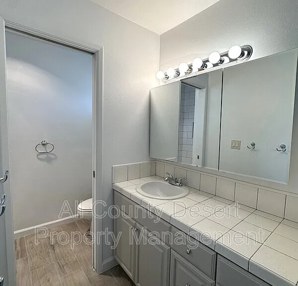 69200 Nilda Dr — Photo 9