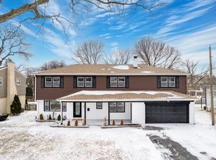 1000 Delles Rd, Wheaton, IL 60189