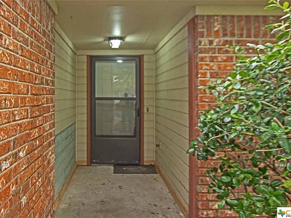 5th image of 2307 Armadillo Dr