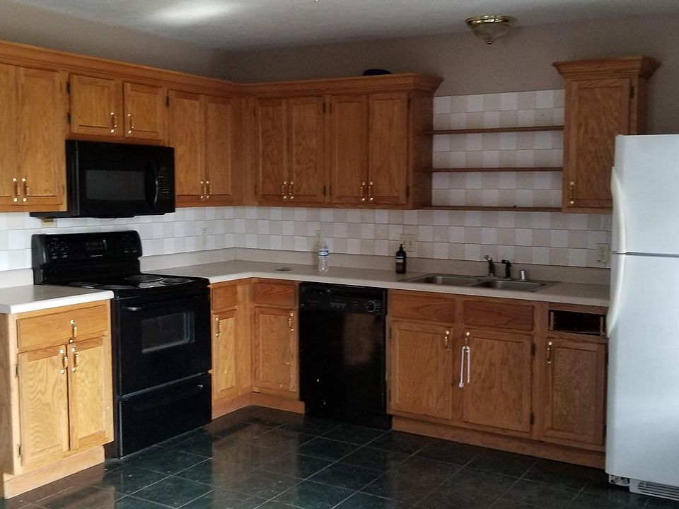 2nd image of 455 2nd Ave #A