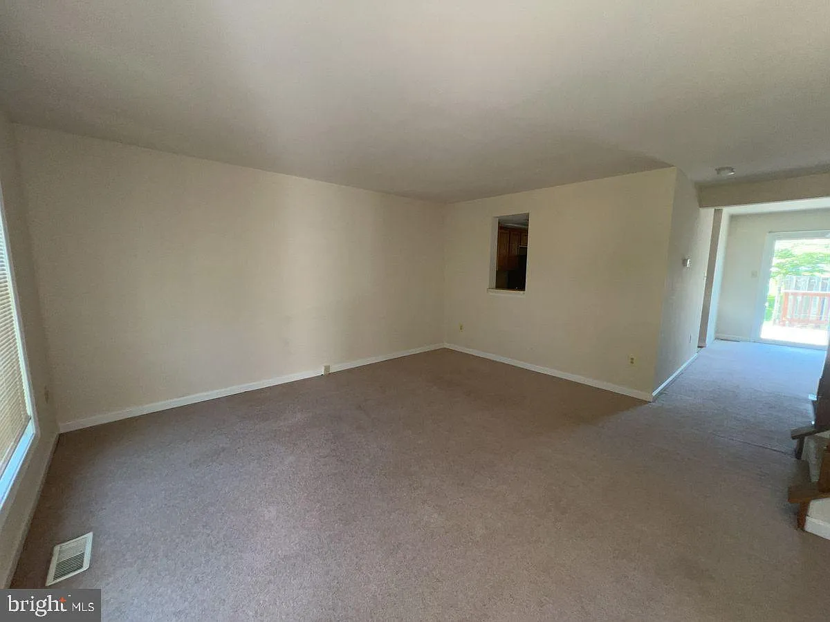 5614 Denton Court Frederick MD 21703 — Photo 2
