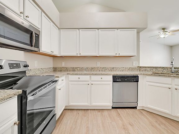 2nd image of 3769 Shawn Cir