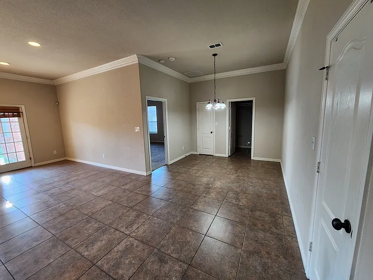 105 Winged Foot Dr — Photo 5