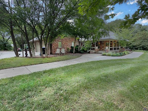 3rd image of 2721 SE Scorpio Ave