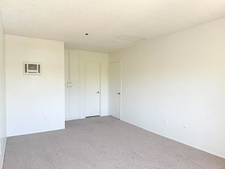 One park Apartments — Photo 106