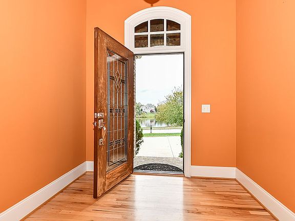 4th image of 2803 Swan Lake Dr