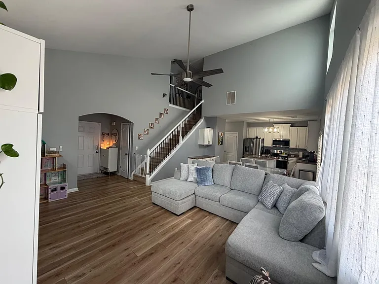 87 Hill Side Way — Photo 2