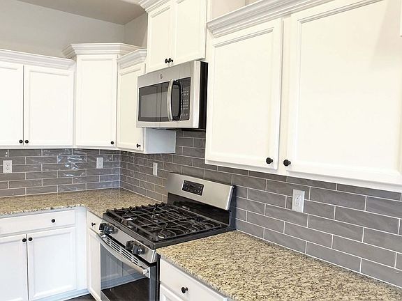 3rd image of 55 Hidden Meadows Ln