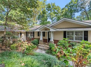 5775 Lakeshore Dr, Buford, GA 30518