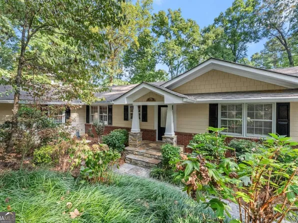 5775 Lakeshore Dr, Buford, GA 30518