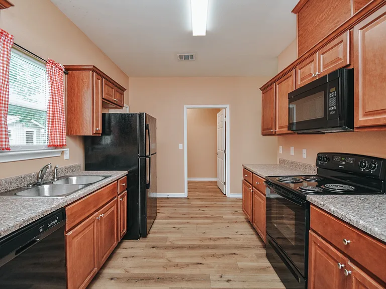 3406 Gayle St — Photo 8