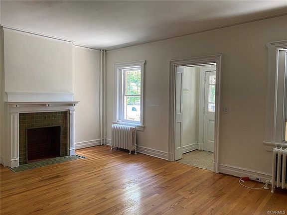 5th image of 3402 Ellwood Ave