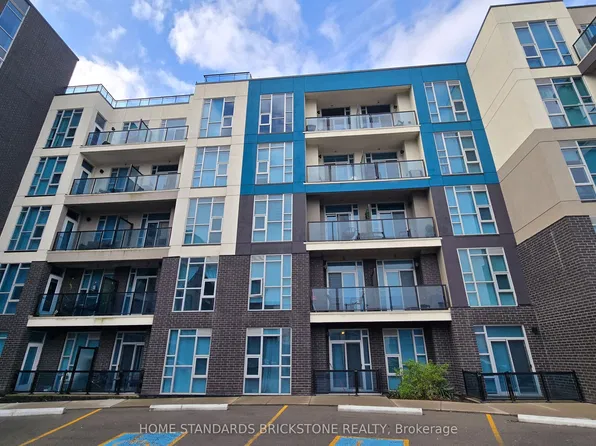 10 Concord Pl #323, Grimsby, ON L3M 0G6