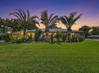 2755 S East Ave, Sarasota, FL 34239