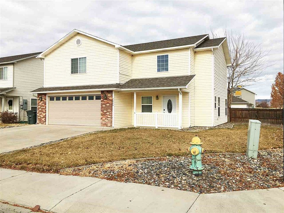 1st image of 2805 Village Park Dr