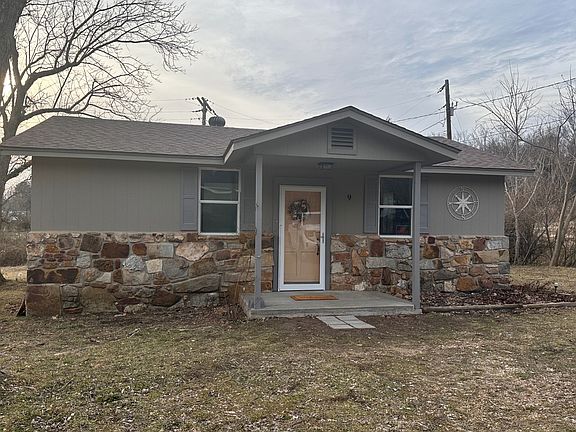 3rd image of 9 Sunshine Valley Rd