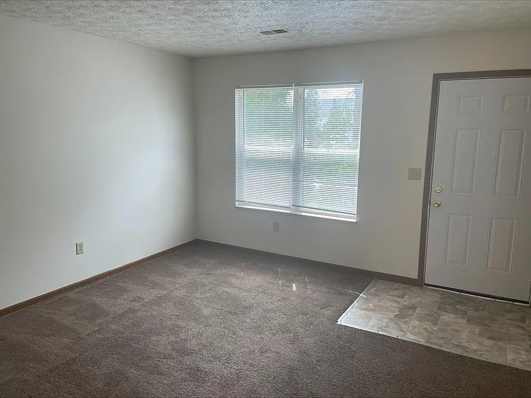 1274 Brittain Rd — Photo 4