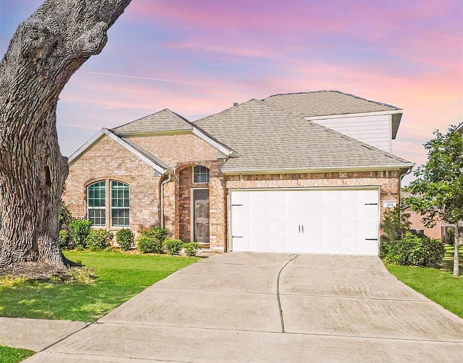 1st image of 205 Woodside Court