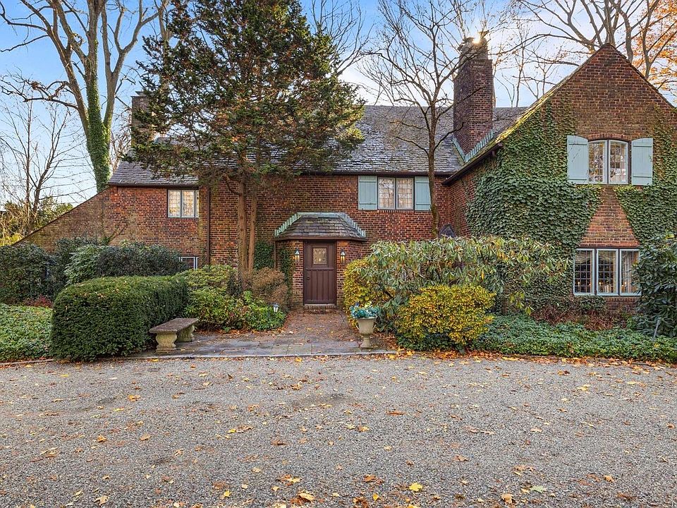 25 Downing Avenue, Sea Cliff, NY 11579 Zillow