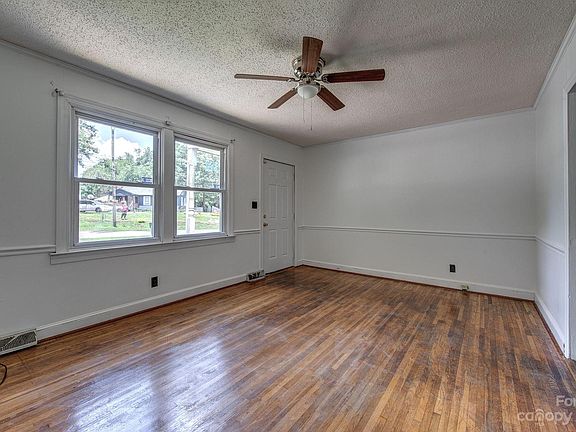 5th image of 1501 Poston Cir