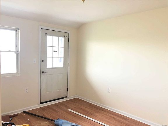 5th image of 106-21 Ditmars Blvd #1