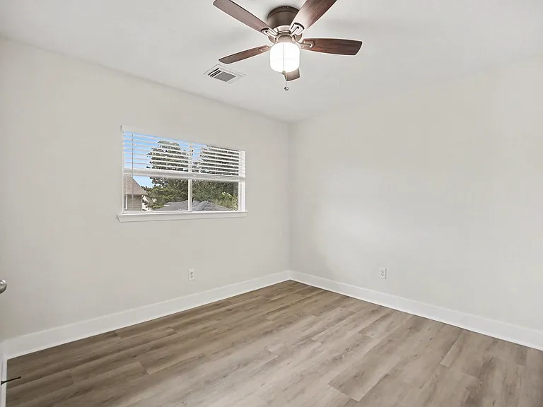 431 Laurel Timbers Dr — Photo 16