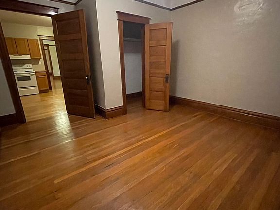 5th image of 203 E Main St SE APT 3