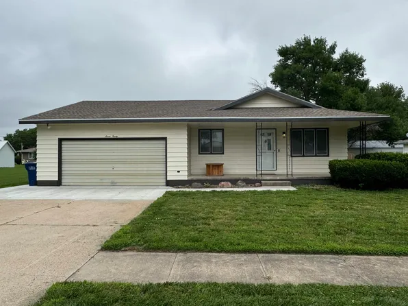 720 W 7th St, North Bend, NE 68649