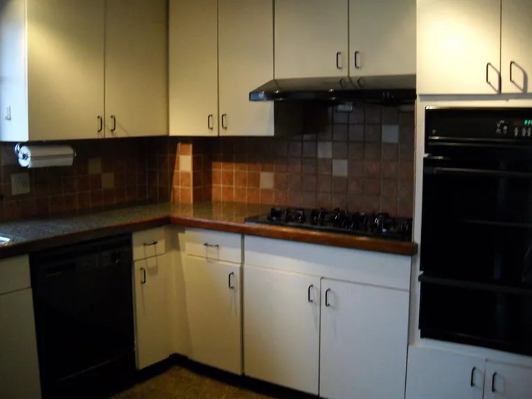 92 Otis St #1 — Photo 4