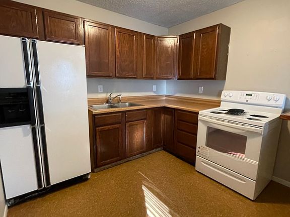 4th image of 1116 Union St APT 2