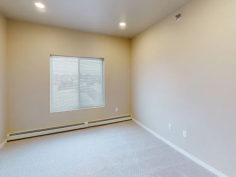 The Plains Apartments — Photo 31