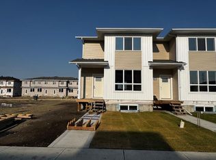 50 SW Lavelle Close, Red Deer, AB T4S0S5