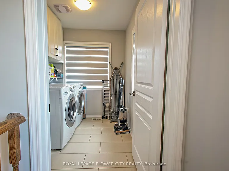 81 Baffin Cres — Photo 40