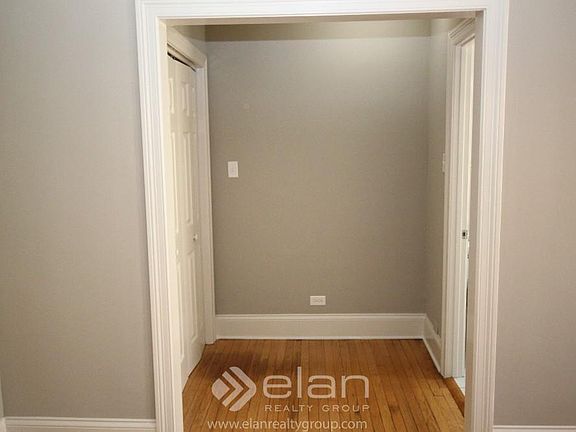 4th image of 1301 W Argyle St APT 104