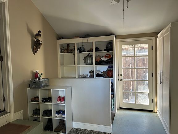 5th image of 2631 E St
