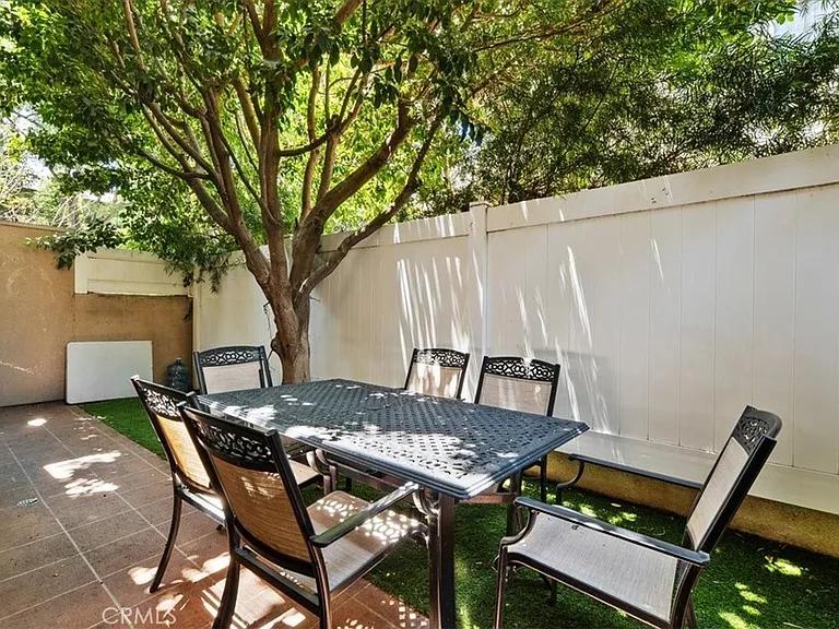 703 Locust St #1 — Photo 21