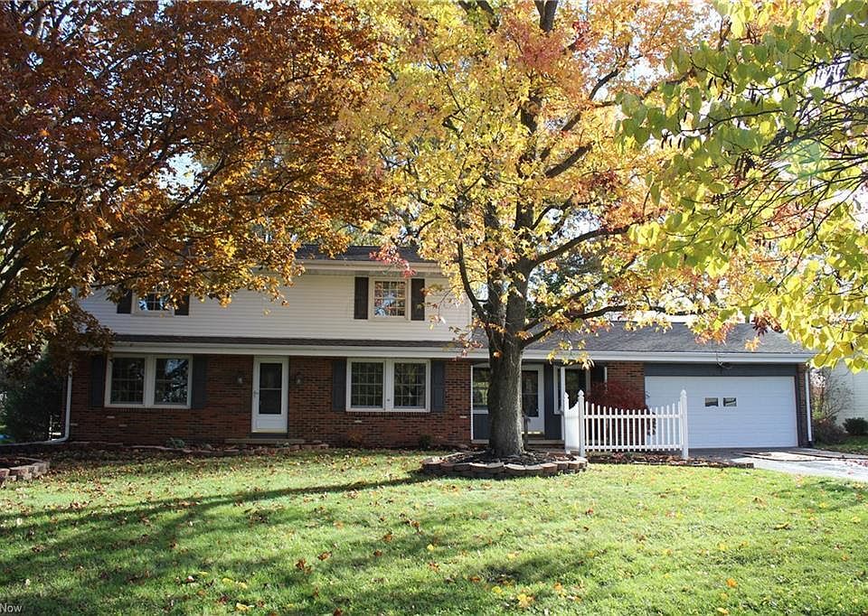 1st image of 4 Craig Dr