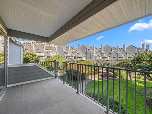 14a Riverview Circle image 7 of 35