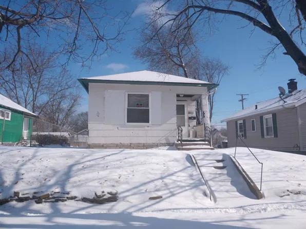 1206 Fremont St, South Bend, IN 46628