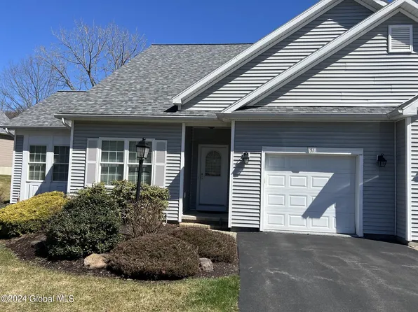 51 Oakmont Street, Niskayuna, NY 12309
