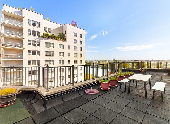 Sold by Corcoran | media 25