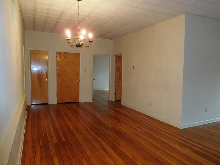 140 Snider Ave — Photo 7