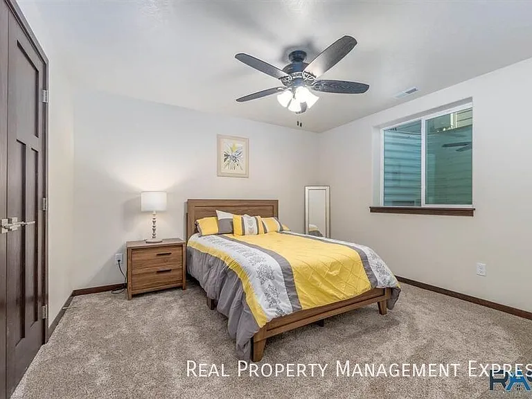 5316 S Eastwind Ave — Photo 23