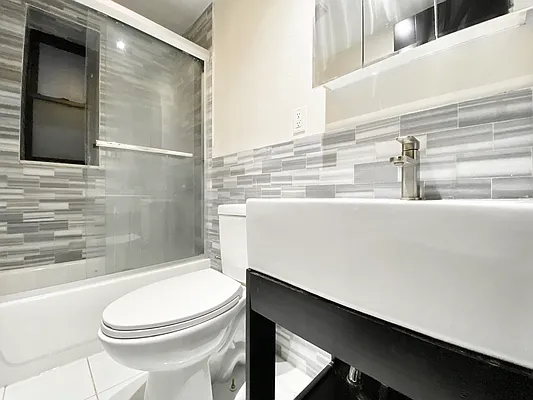 Rented by Voro NYC | media 21