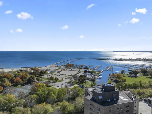 1919 North Summit AVENUE #4A, Milwaukee, WI 53202