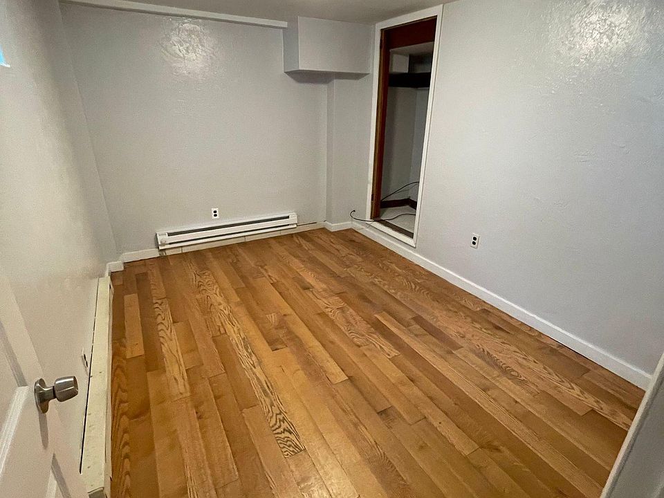 2nd image of 2316 Broadway Ave
