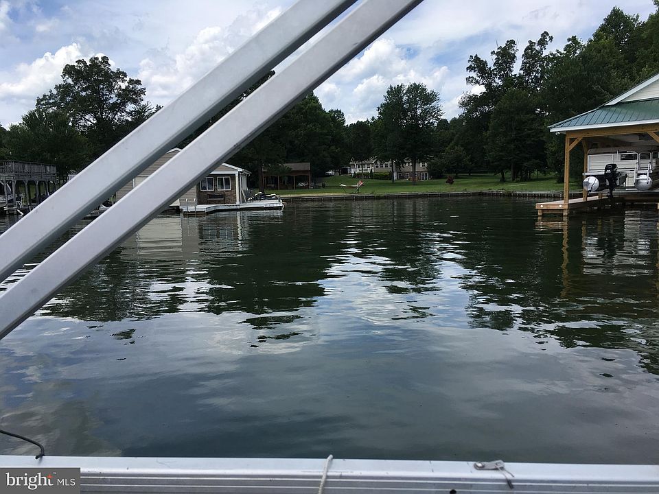 1st image of 155 Lake Forest Dr