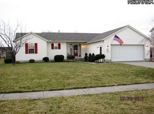 5865 Boxwood Dr, Lorain, OH